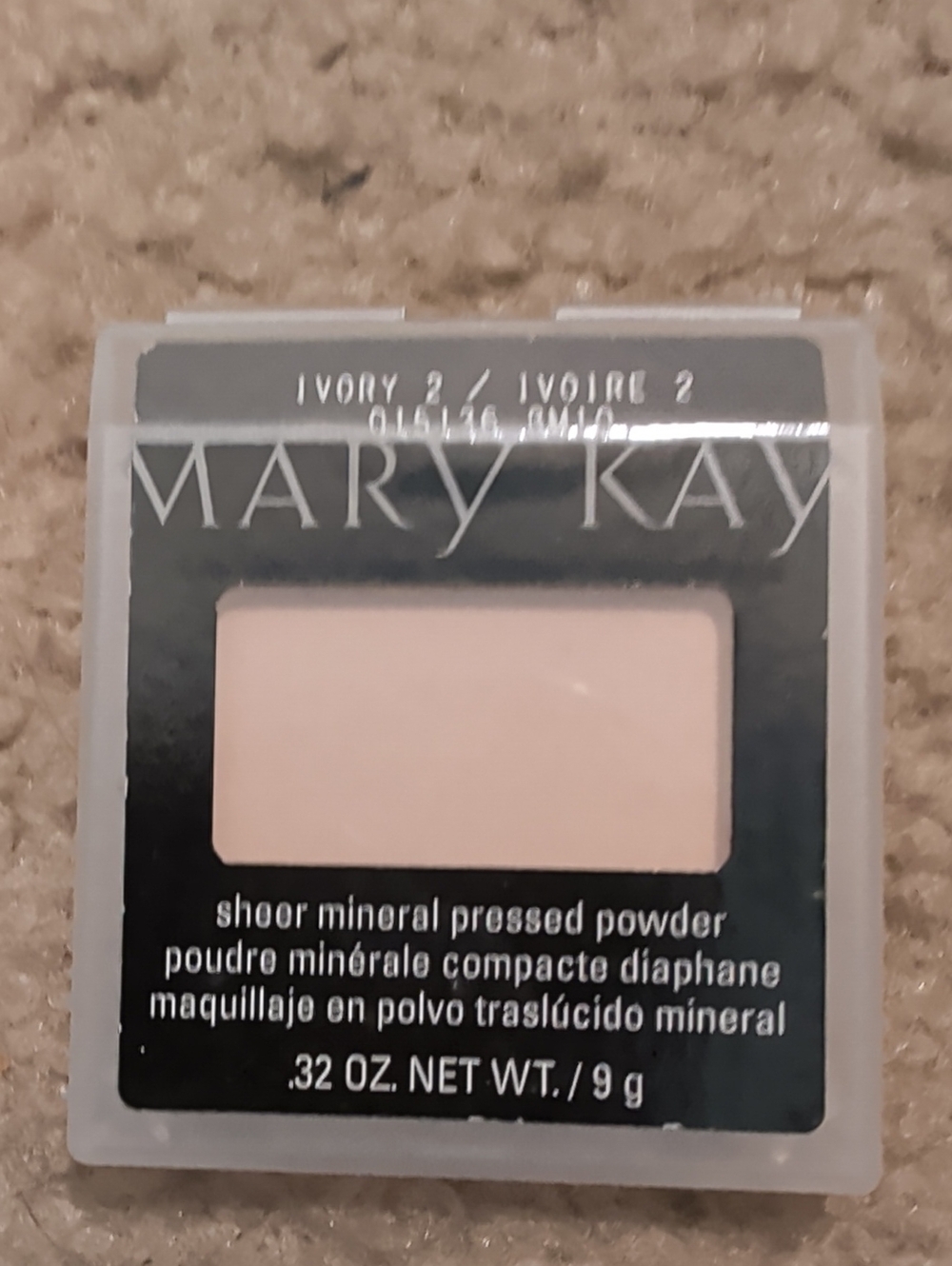 Mary Kay Sheer Mineral Pressed Powder - Ivory 2 (Light Cream Shade)